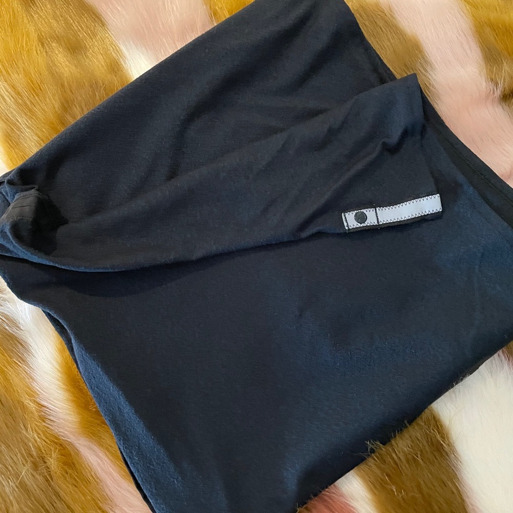 Lululemon scarf